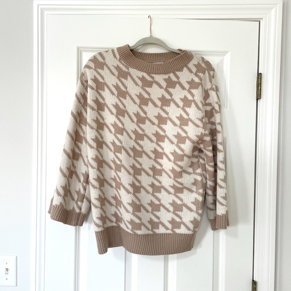 Princess Polly Beige and White Houndstooth Sweater - Picture 3 of 6